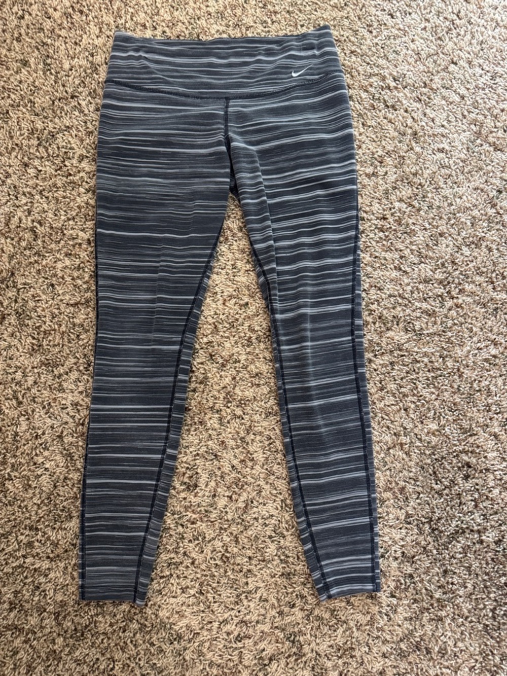 Women’s Nike Gray Striped Dri-FIT Leggings, Medium
